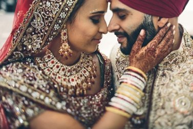 indijskaya-svadba-traditsii-prazdnovaniya