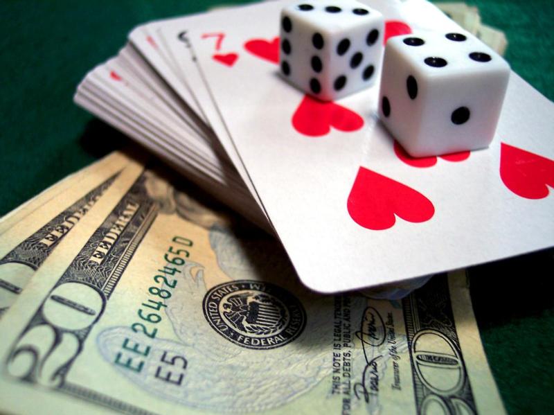 Подсчет выигрышей и проигрышей в онлайн казино